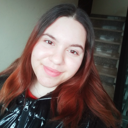 AlexandraMaria Z.