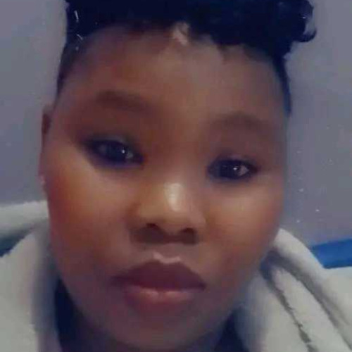 Ayanda y.