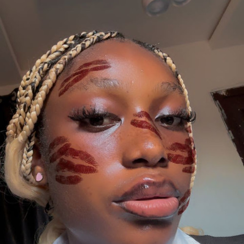 Tinarose  O. profile photo