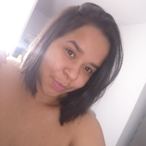 Desi L. profile photo