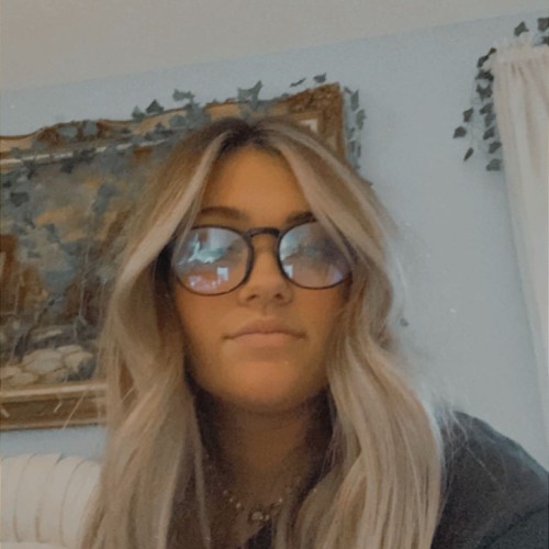 Amber E. profile photo