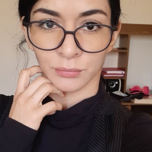 Neira C.