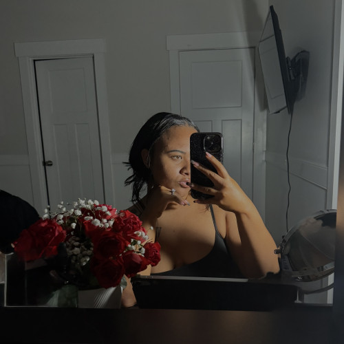 Amina E. profile photo