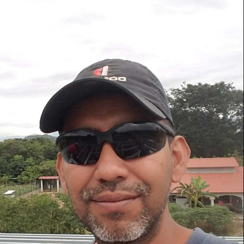 Leonel M.