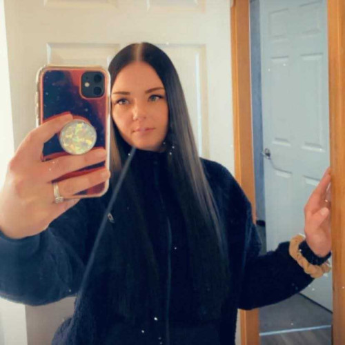 Bobbi M. profile photo