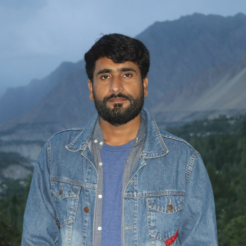 Waqar  A.