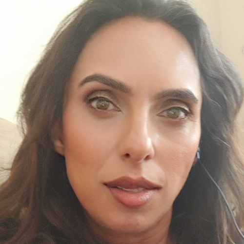 Laura G.