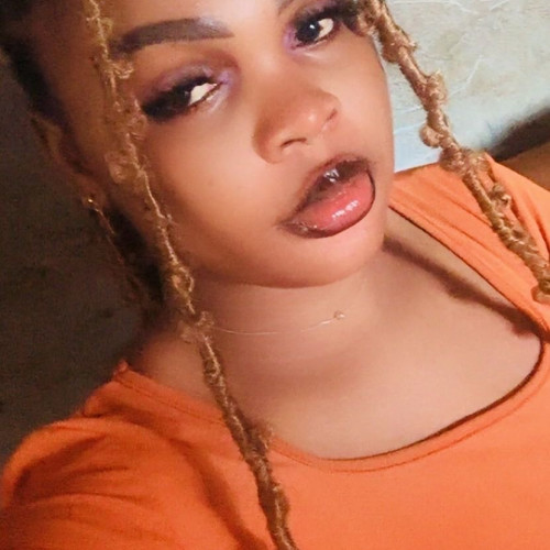 Mimi M.