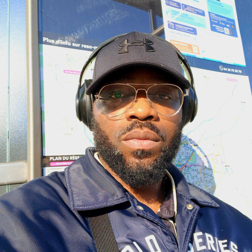 Larry E. profile photo