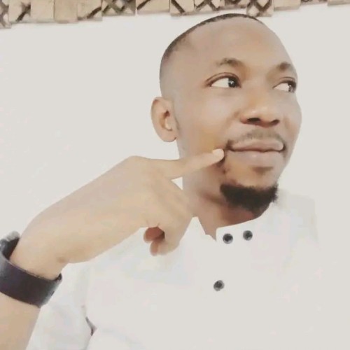 Alphonsus  E. profile photo