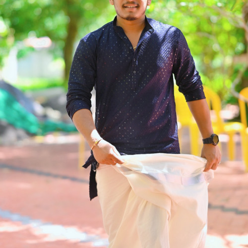 Amesh R. profile photo