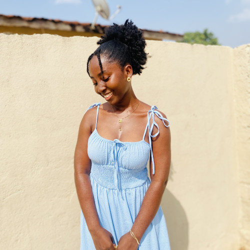 Reina L. profile photo