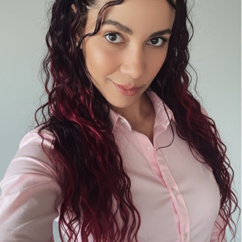 lía C. profile photo