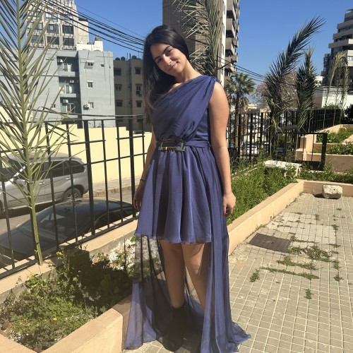 nour h.