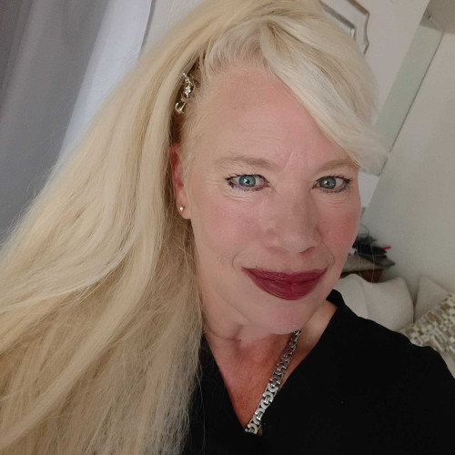 Maxine M. profile photo