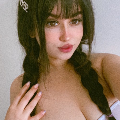 Haya L.