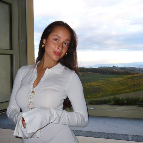 Emma M. profile photo