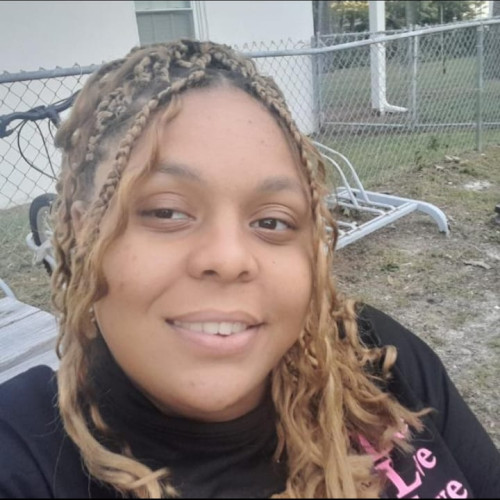 Laura L. profile photo
