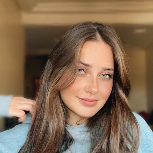 Aicha L. profile photo