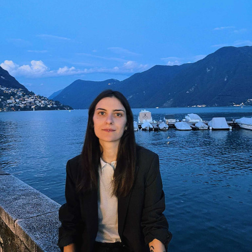 Iris W. profile photo