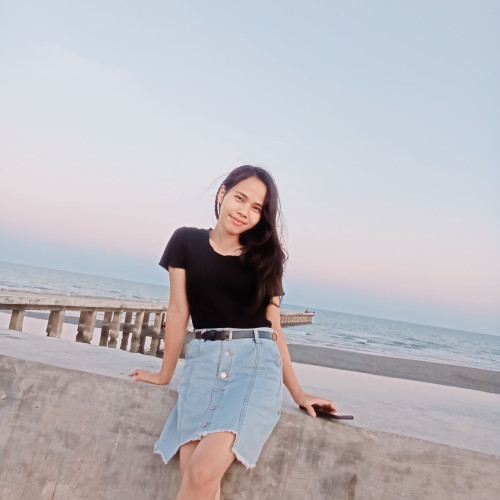 Juvelyn  F.