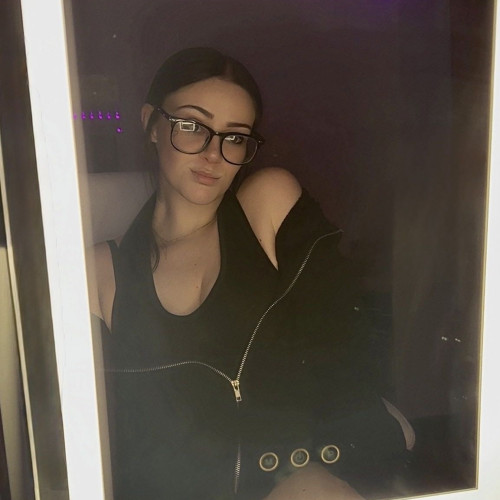 Ella T. profile photo