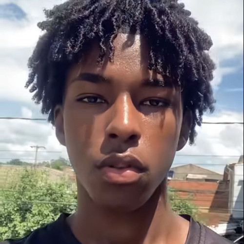 emless t. profile photo