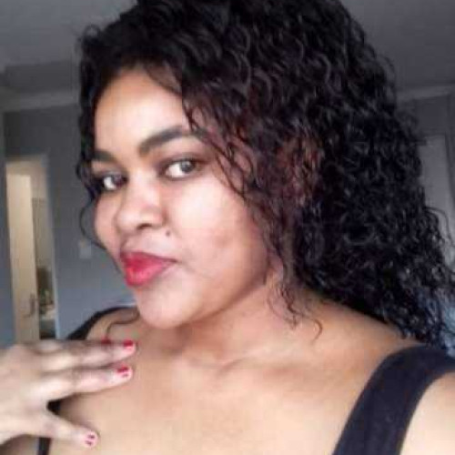 MissBee L. profile photo