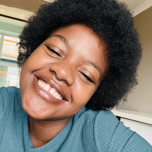 Yolisa M.