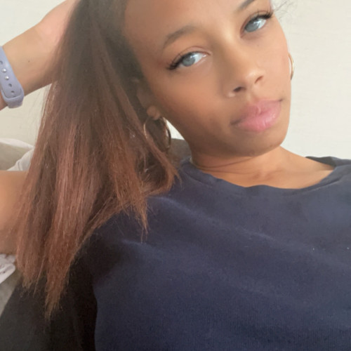 Layla R. profile photo