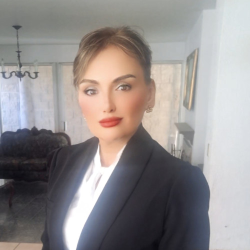 Elizabeth  R. profile photo