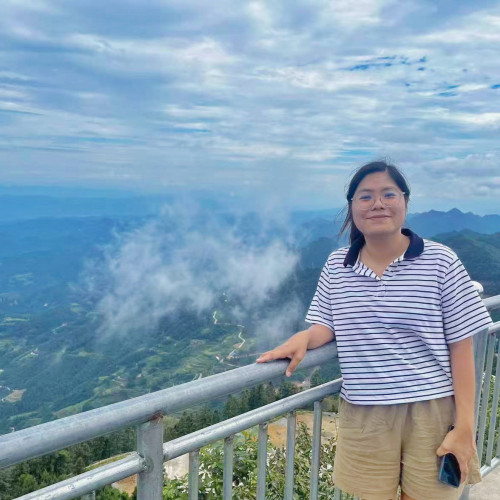Roselyn B. profile photo