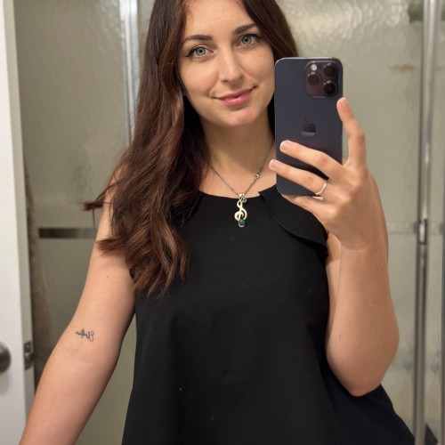 Guadalupe  M.