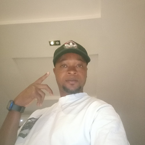 Fojuromu J. profile photo