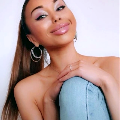 Caroline R. profile photo