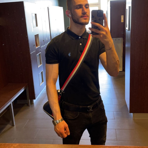 Arian I. profile photo