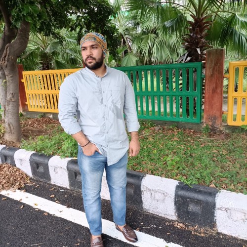 Deepender y.
