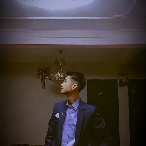 riwaz b. profile photo