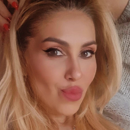 Adriana  M. profile photo