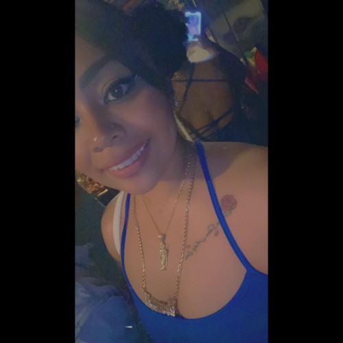 Isamar L.