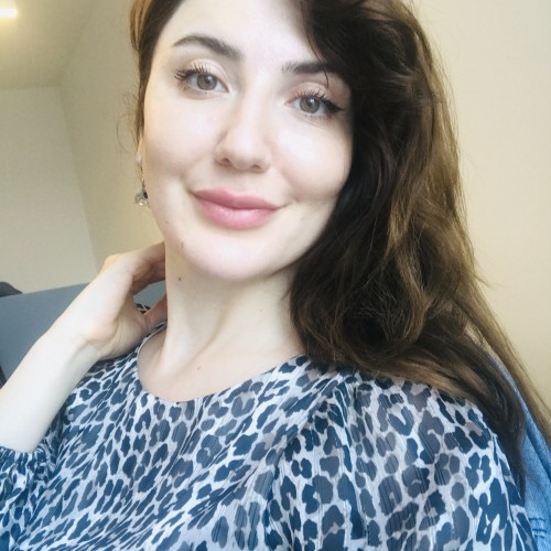 Ruiya A.