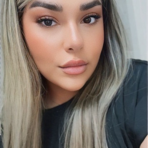 Lily J. profile photo