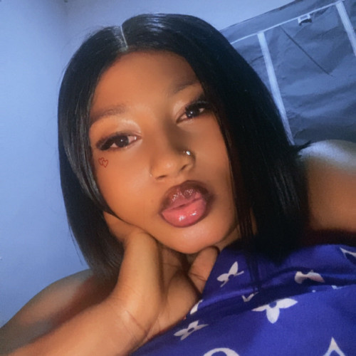 Sussy B. profile photo