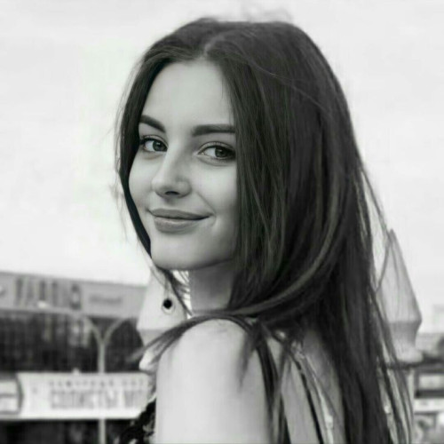 Sumaika  Q.