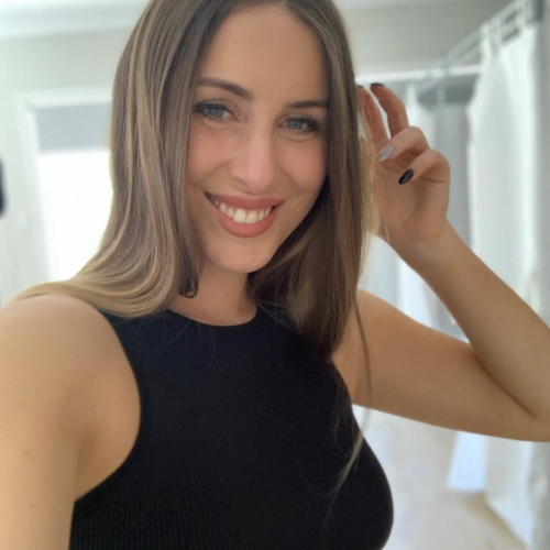 Elise M. profile photo