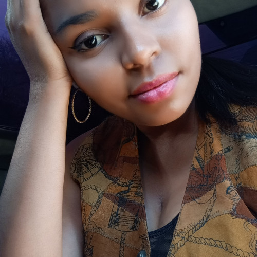 ysabel R. profile photo