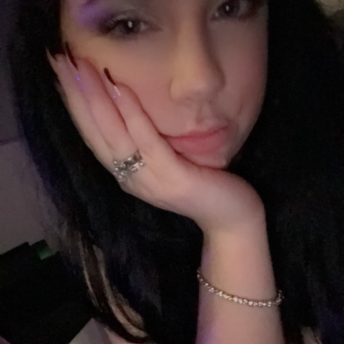 Mia G.