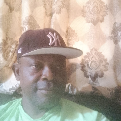 ibi e. profile photo