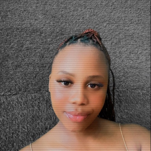 Ayanda  M.