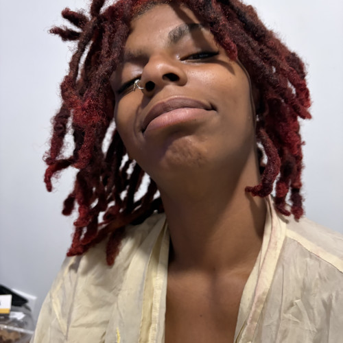Tee B. profile photo